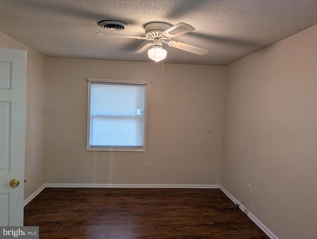 8330 AVALON BLVD, Salisbury, MD 21804