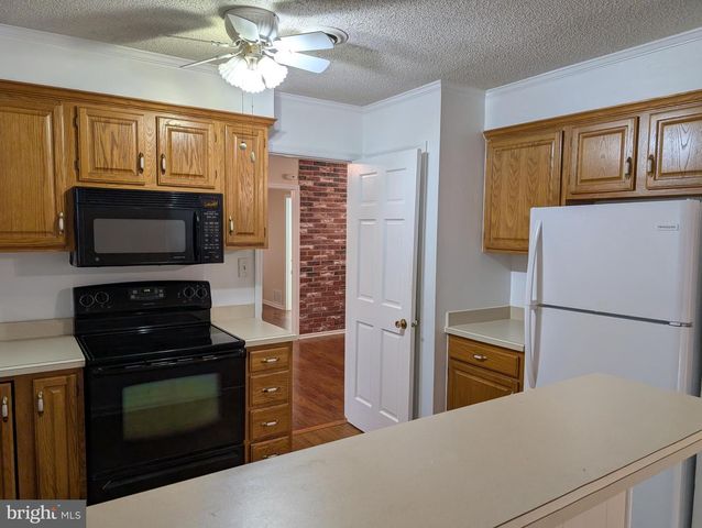 8330 AVALON BLVD, Salisbury, MD 21804