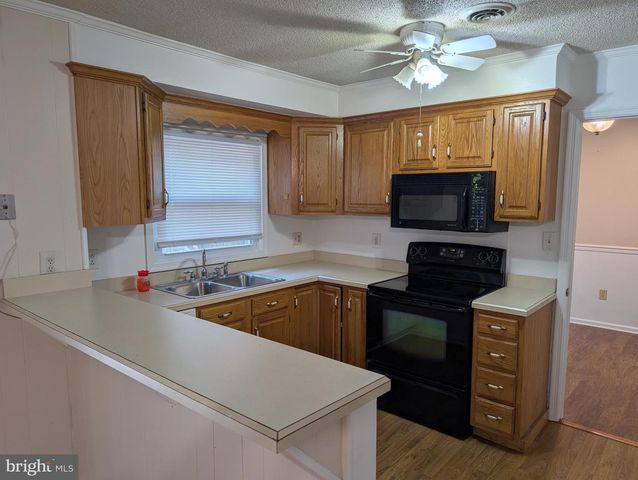 8330 AVALON BLVD, Salisbury, MD 21804