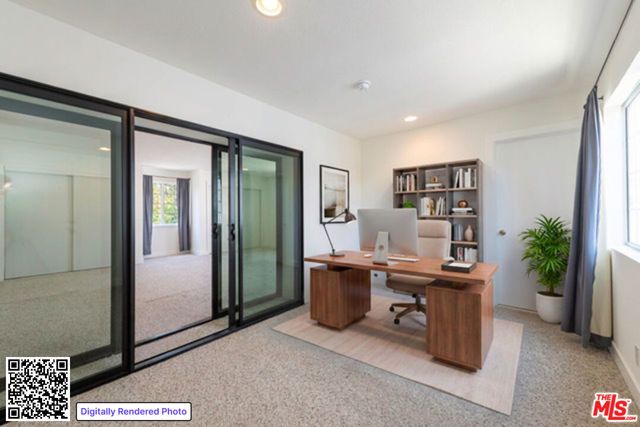 1110 Queen Anne Place, Los Angeles, CA 90019