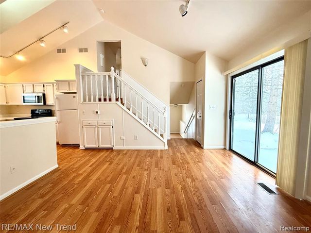 2521 Country Village Court, Ann Arbor, MI 48103