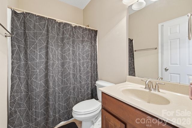 516 Shady Oaks Drive, Stanley, NC 28164