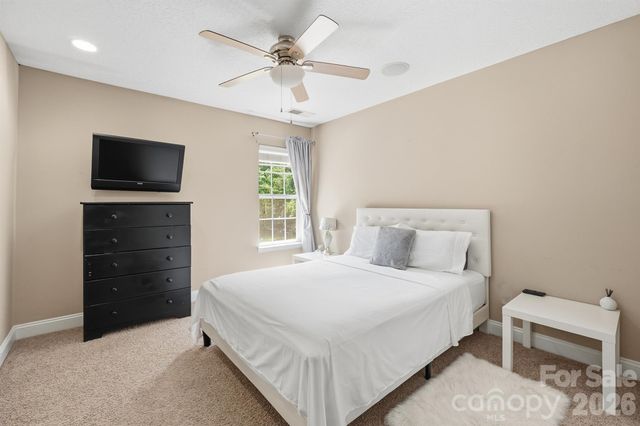 516 Shady Oaks Drive, Stanley, NC 28164