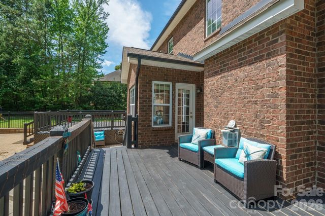516 Shady Oaks Drive, Stanley, NC 28164