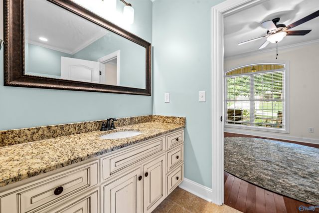 6812 Breyerton Way, Owens Cross Roads, AL 35763
