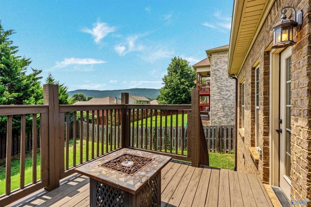 6812 Breyerton Way, Owens Cross Roads, AL 35763