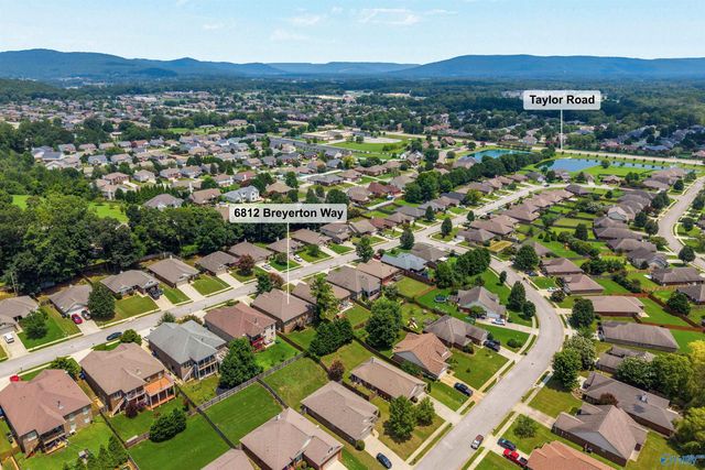 6812 Breyerton Way, Owens Cross Roads, AL 35763