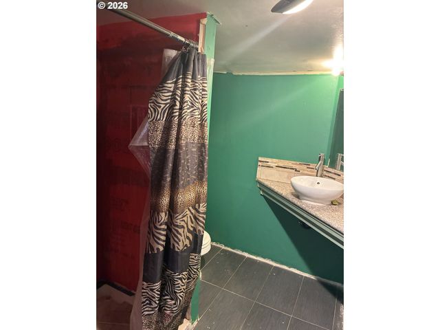 7824 Se 64TH Ave, Portland, OR 97206