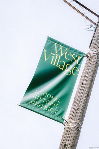 7950 E Lafayette Street, Detroit, MI 48214