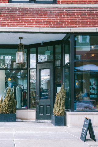 7950 E Lafayette Street, Detroit, MI 48214