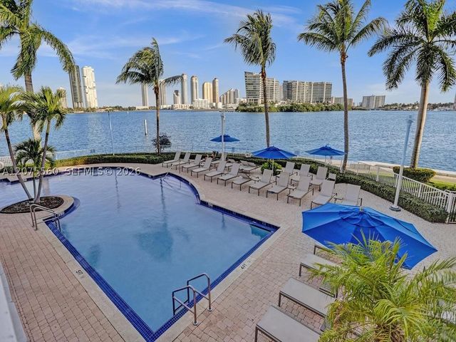 3370 Hidden Bay Dr 815, Aventura, FL 33180