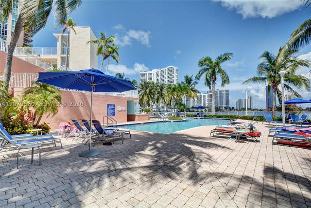 3370 Hidden Bay Dr 815, Aventura, FL 33180