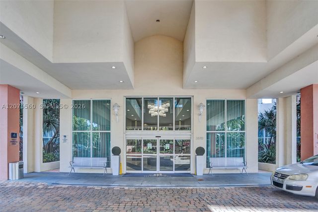 3370 Hidden Bay Dr 815, Aventura, FL 33180