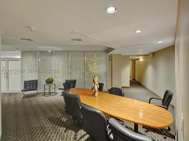 3370 Hidden Bay Dr 815, Aventura, FL 33180