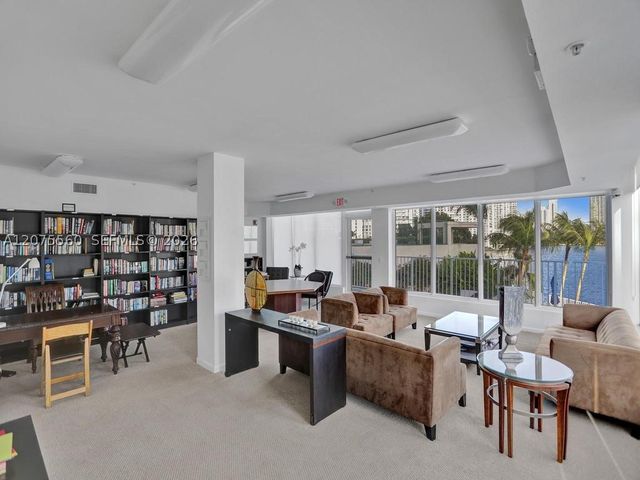 3370 Hidden Bay Dr 815, Aventura, FL 33180