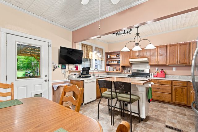 404 S Jefferson St, Winchester, TN 37398