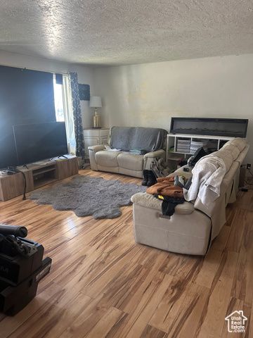 5552 S SOUTH HEW WOOD DR, Taylorsville, UT 84129