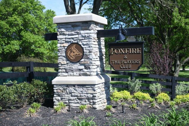 350 Oakmont Drive, Commercial Point, OH 43116