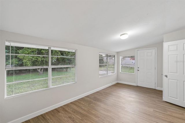 928 VIVIAN TERRACE, Deltona, FL 32725