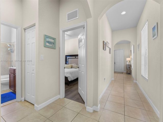 9171 SW 172nd Ave, Miami, FL 33196