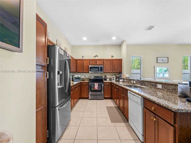 9171 SW 172nd Ave, Miami, FL 33196