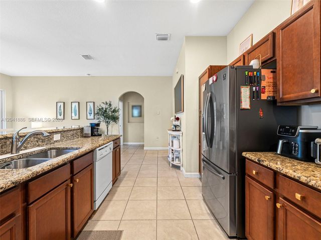 9171 SW 172nd Ave, Miami, FL 33196