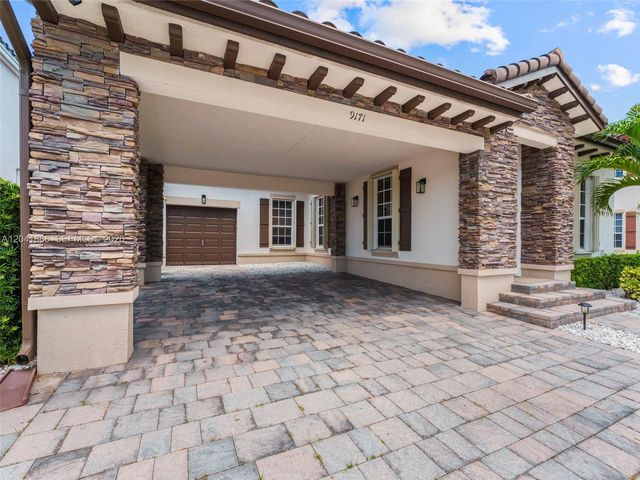9171 SW 172nd Ave, Miami, FL 33196