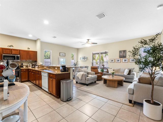 9171 SW 172nd Ave, Miami, FL 33196