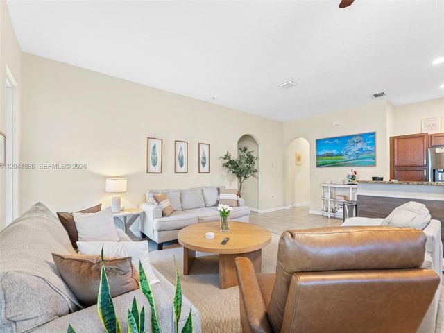 9171 SW 172nd Ave, Miami, FL 33196