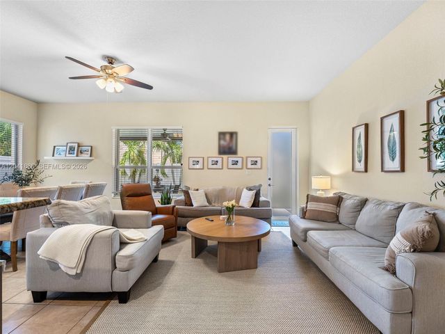9171 SW 172nd Ave, Miami, FL 33196