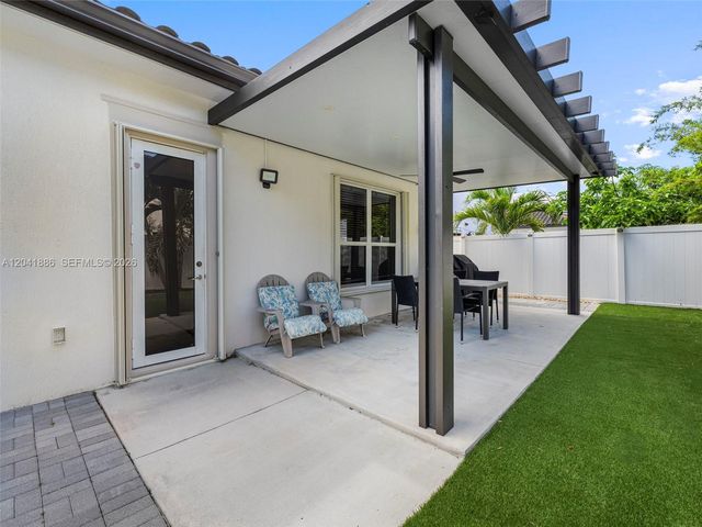 9171 SW 172nd Ave, Miami, FL 33196
