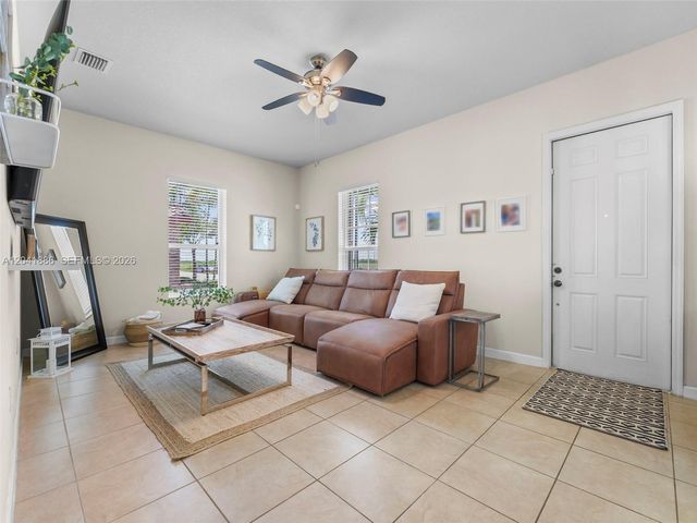9171 SW 172nd Ave, Miami, FL 33196