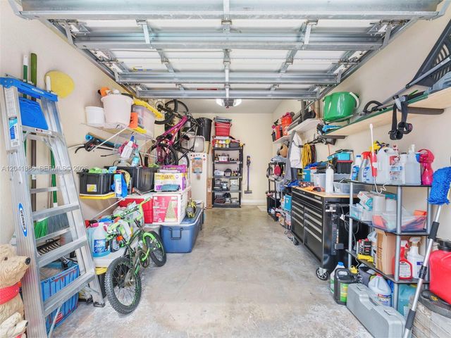 9171 SW 172nd Ave, Miami, FL 33196
