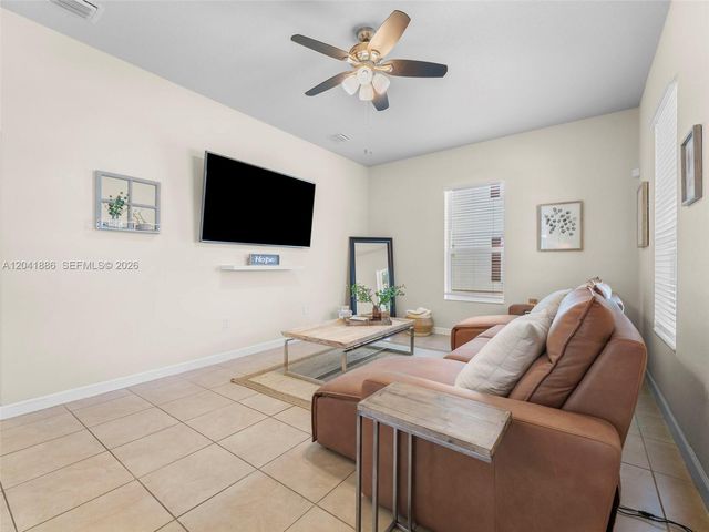 9171 SW 172nd Ave, Miami, FL 33196