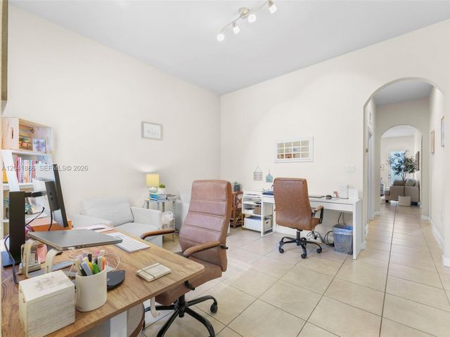 9171 SW 172nd Ave, Miami, FL 33196
