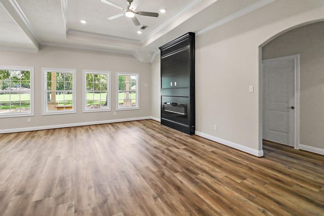 16050 Sea Palms Dr, Crosby, TX 77532