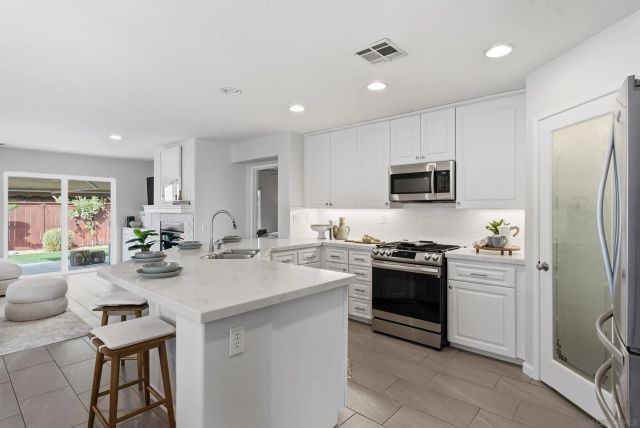 1053 Manteca, Oceanside, CA 92057