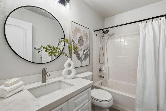 1053 Manteca, Oceanside, CA 92057