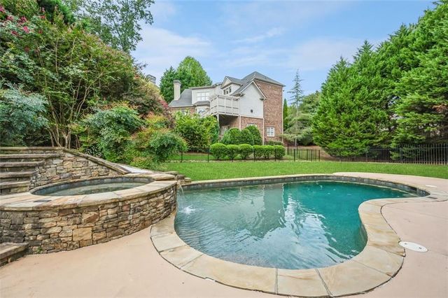 5338 BINGHURST Court, Suwanee, GA 30024