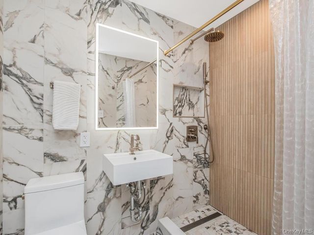 3671 Hudson Manor Terrace 17A, Bronx, NY 10463