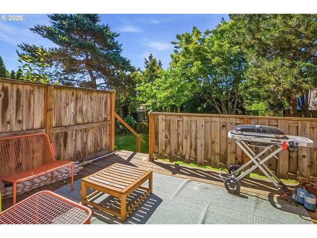 1924 Se SHERRETT St, Portland, OR 97202
