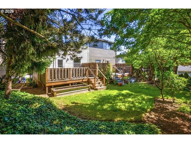 1924 Se SHERRETT St, Portland, OR 97202