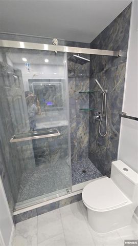 200 Winston 1006, Cliffside Park, NJ 07010