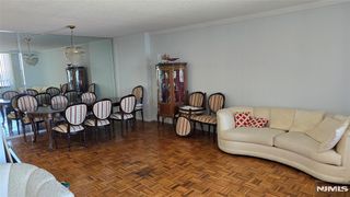 200 Winston 1006, Cliffside Park, NJ 07010