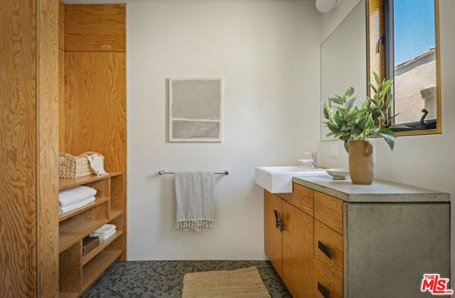 1415 Murray Drive, Los Angeles, CA 90026