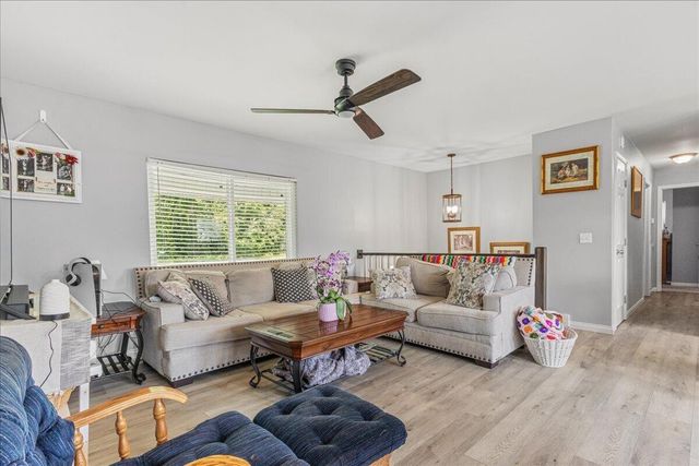 119 County Road 887, Etowah, TN 37331