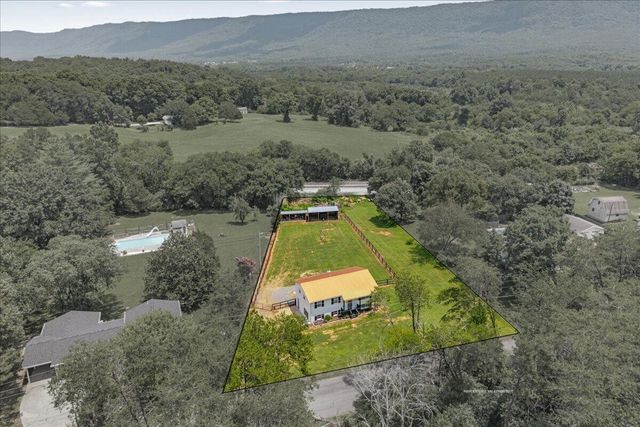 119 County Road 887, Etowah, TN 37331