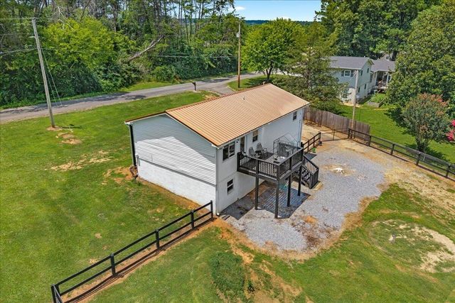 119 County Road 887, Etowah, TN 37331