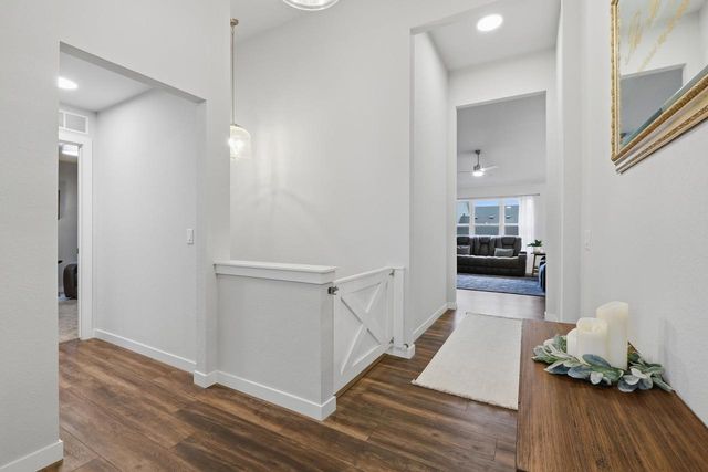 987 Griffin Way, Deforest, WI 53532