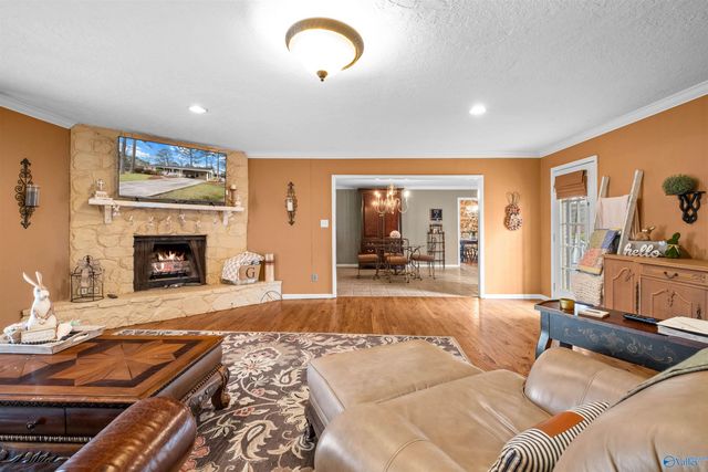 237 Brookhaven Drive, Gadsden, AL 35901